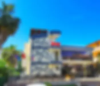 Mr Crane Hotel